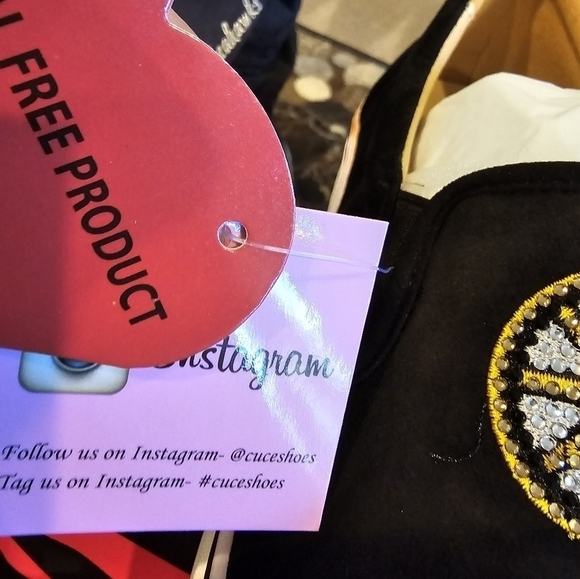 NHL Boston Bruins Cuce Shoes Jewel Embellished Slip On Shoes Size 8 - Picture 8 of 12